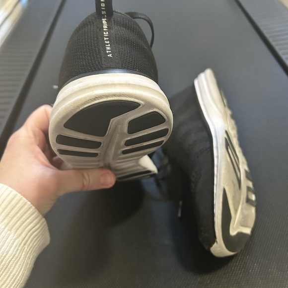 APL techloom pro w knit black shoes size 9.5 - Picture 7 of 12